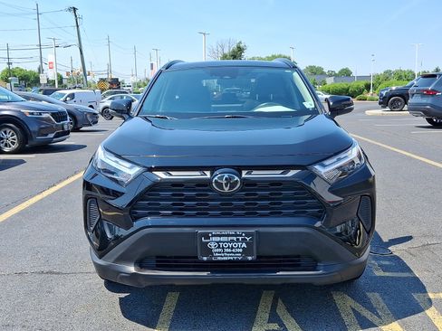 Used 2025 Toyota RAV4 XLE w/ Convenience Package AWD/4WD image 2
