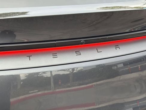 Used 2026 Tesla Model Y 2WD image 33