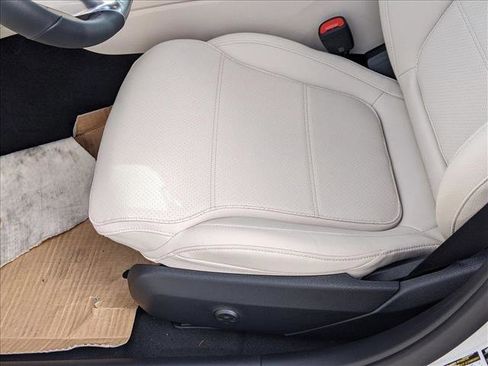 New 2026 Mercedes-Benz C 300 4MATIC Sedan image 4