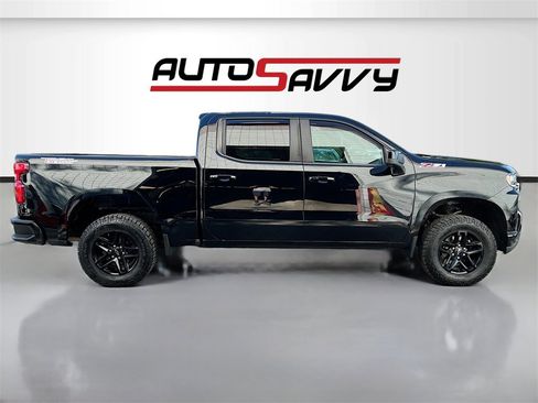 Used 2022 Chevrolet Silverado 1500 LT Trail Boss w/ Convenience Package II image 8