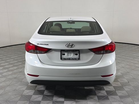 Used 2015 Hyundai Elantra SE FWD image 6
