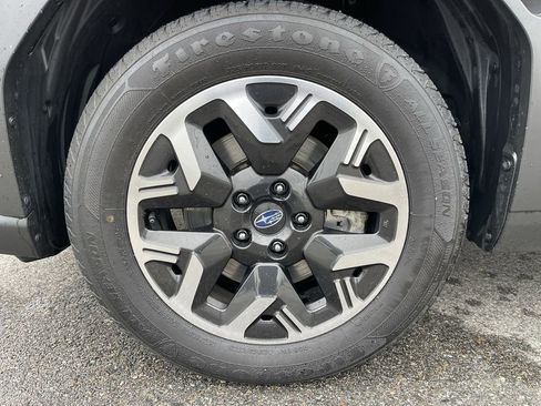 Used 2025 Subaru Forester Premium AWD/4WD image 41