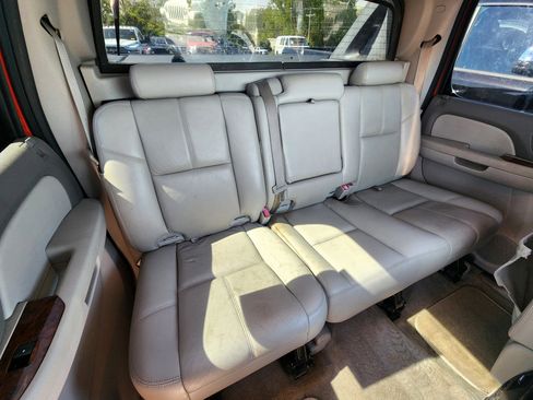 Used 2008 Chevrolet Avalanche LTZ w/ LTZ Preferred Equipment Group AWD/4WD image 5