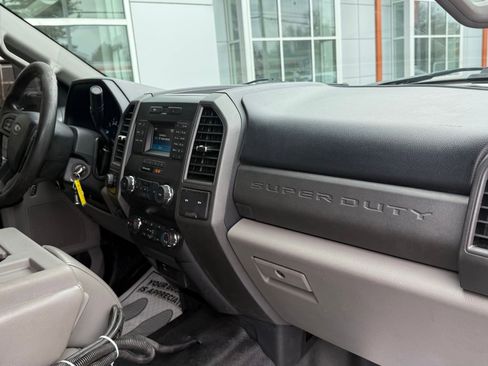 Used 2019 Ford F350 XL w/ Power Equipment Group image 15