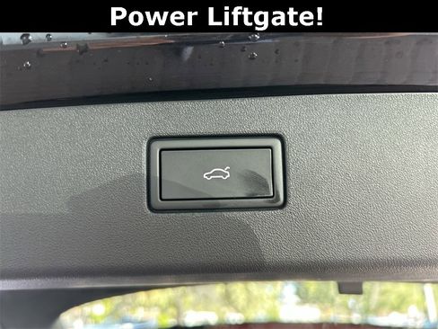 New 2026 Volkswagen Tiguan SE R-Line image 48