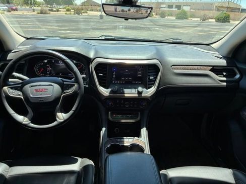 Used 2021 GMC Acadia Denali w/ Denali Technology Package FWD image 14