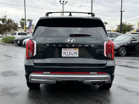 Used 2023 Hyundai Palisade Calligraphy FWD image 4