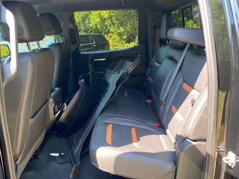 Used 2020 GMC Sierra 1500 AT4 w/ AT4 Premium Package AWD/4WD image 9