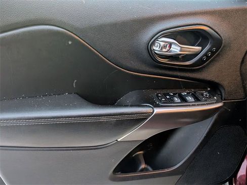 Certified 2020 Jeep Cherokee Limited image 14