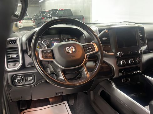 Used 2020 RAM 2500 Big Horn w/ Night Edition AWD/4WD image 3