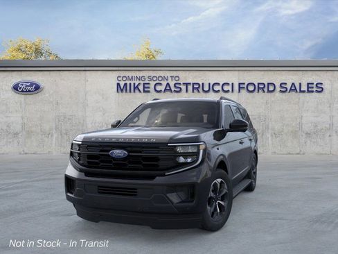 New 2026 Ford Expedition Active image 2