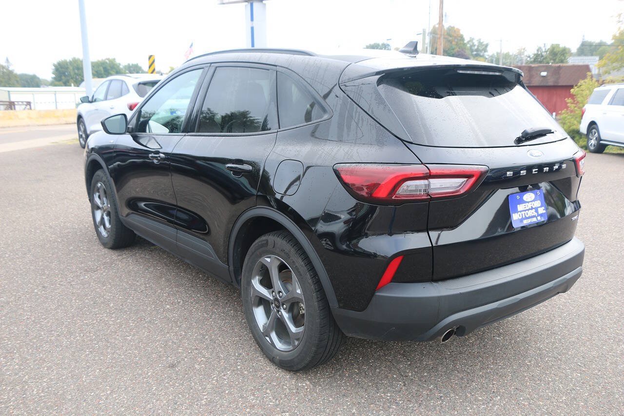 Used 2025 Ford Escape ST-Line Select AWD/4WD image 7