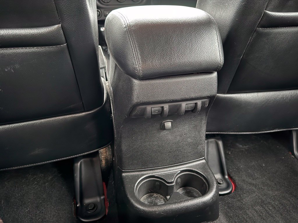 Used 2013 Jeep Wrangler Unlimited Sahara AWD/4WD image 26