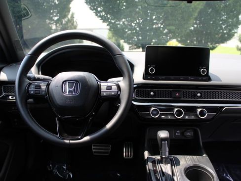 Used 2024 Honda Civic Sport image 15