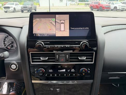 Used 2023 Nissan Armada Platinum w/ Captain's Chairs Package RWD image 36
