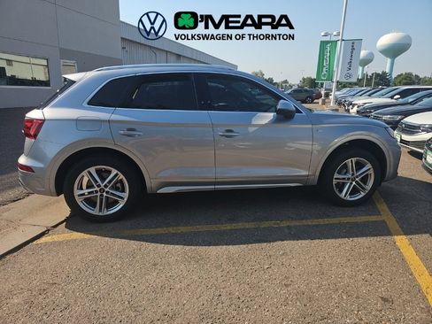 Used 2025 Audi Q5 e Premium AWD/4WD image 3