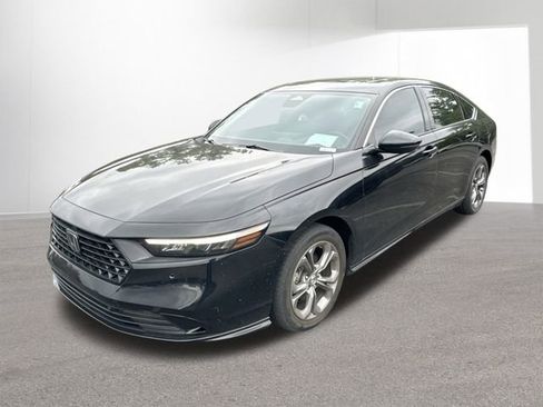 Used 2023 Honda Accord EX-L image 1