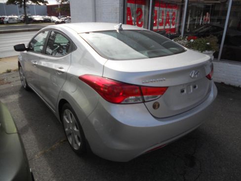 Used 2012 Hyundai Elantra Limited image 4