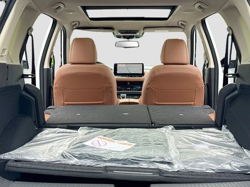New 2026 Nissan Rogue Platinum AWD/4WD image 7