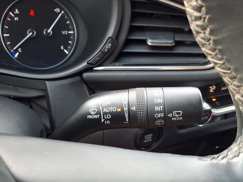 Used 2020 MAZDA CX-30 FWD w/ Preferred Package image 25