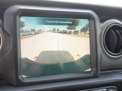 Used 2021 Jeep Gladiator Sport AWD/4WD image 21