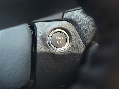 Certified 2025 Toyota RAV4 XLE image 30