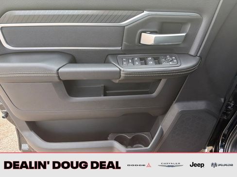 New 2026 RAM 3500 Big Horn AWD/4WD image 10