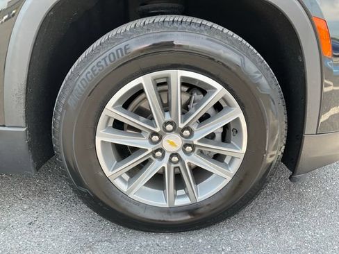 Used 2022 Chevrolet Traverse LT AWD/4WD image 19