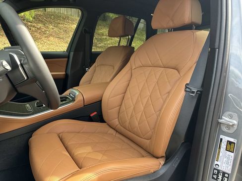 Used 2026 BMW X5 xDrive40i AWD/4WD image 14