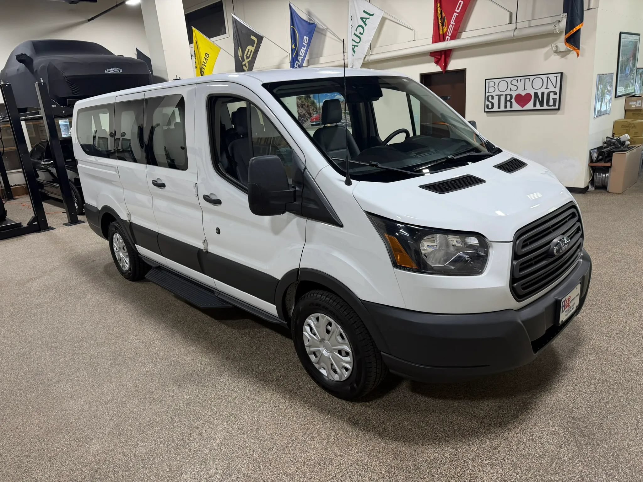 Used 2018 Ford Transit 150 XL RWD image 13