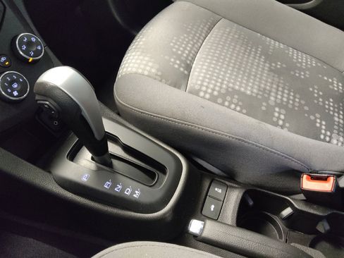 Used 2017 Chevrolet Sonic LS image 26