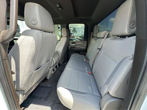 Used 2024 GMC Sierra 2500 SLE w/ SLE Value Package; AWD/4WD image 10