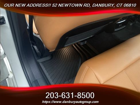 Used 2023 BMW 330i xDrive Sedan w/ M Sport Package AWD/4WD image 25