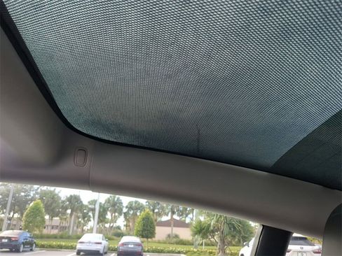 Used 2022 Tesla Model 3 Long Range image 21