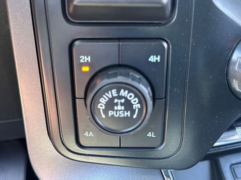 Used 2025 Ford F150 Lariat w/ Equipment Group 502A High AWD/4WD image 22