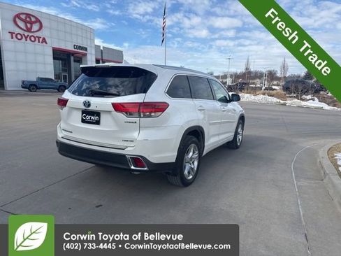 Used 2017 Toyota Highlander Limited w/ Protection Package #3 image 3