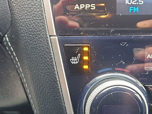 Used 2019 Subaru Outback 2.5i Premium image 10