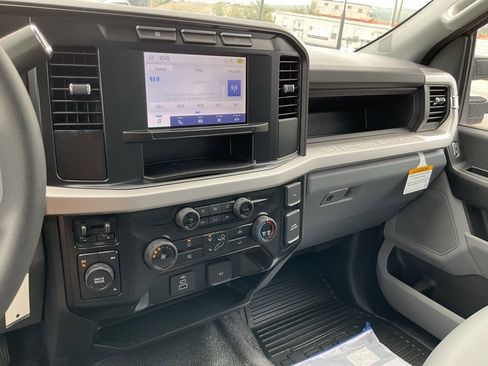 New 2024 Ford F550 4x4 Regular Cab Super Duty image 4