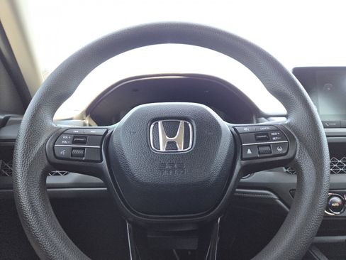 Used 2024 Honda Accord EX image 26