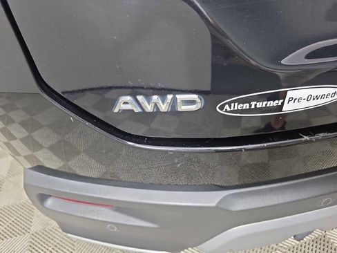 Used 2023 Honda Pilot Elite image 13