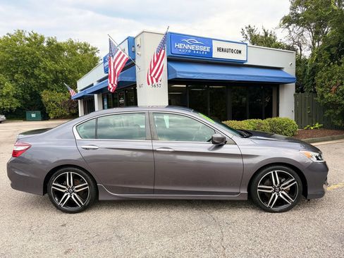 Used 2017 Honda Accord Sport Special Edition image 15