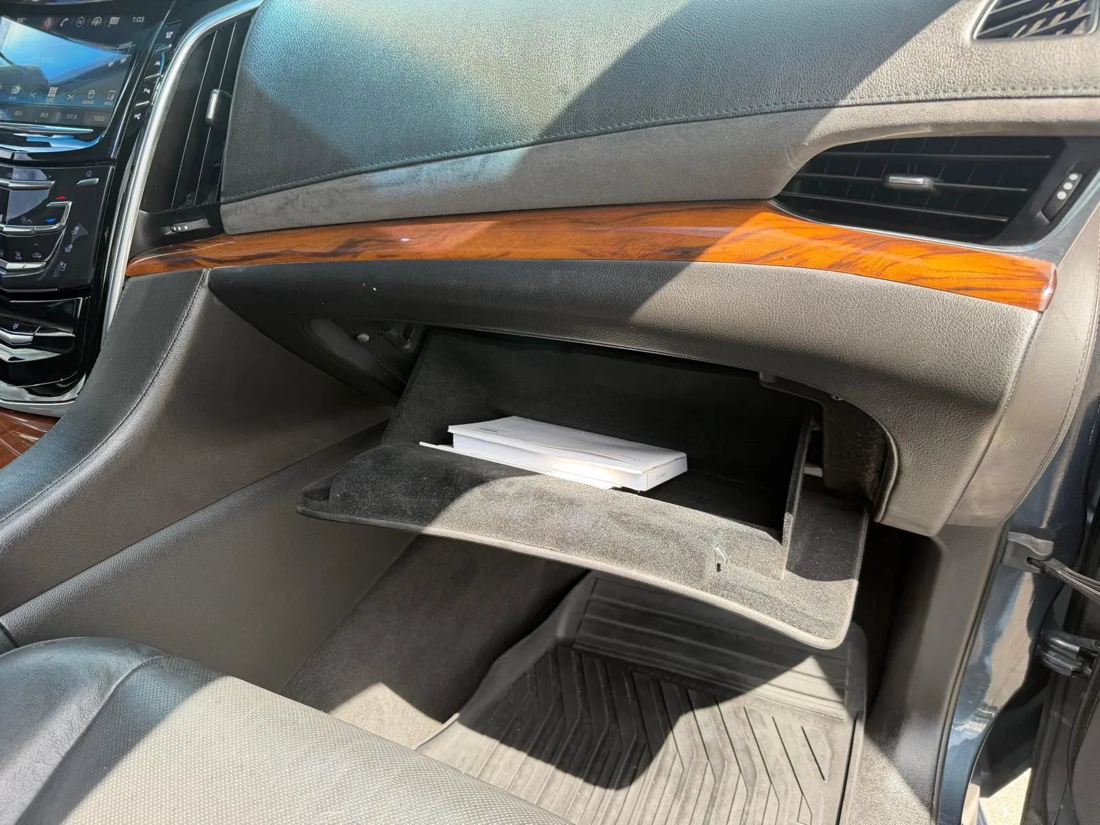 Used 2019 Cadillac Escalade ESV Luxury AWD/4WD image 31
