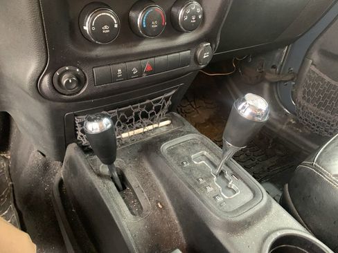 Used 2016 Jeep Wrangler Unlimited Sport image 24