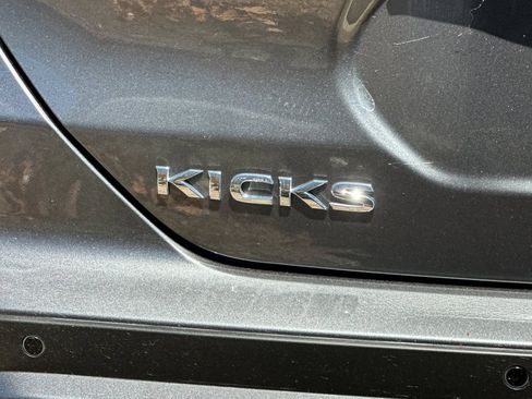 Certified 2025 Nissan Kicks Play S FWD image 7