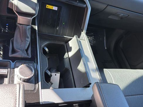 Used 2023 Toyota Sequoia Limited image 26