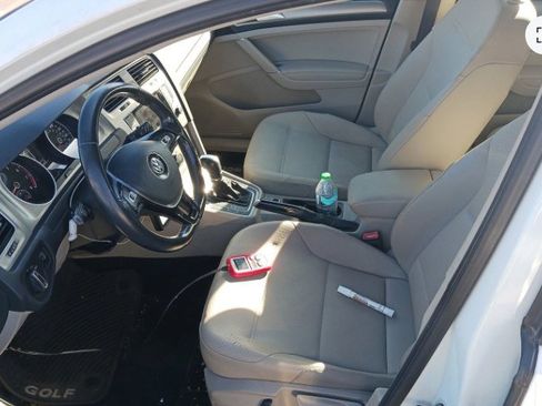 Used 2015 Volkswagen Golf S image 5