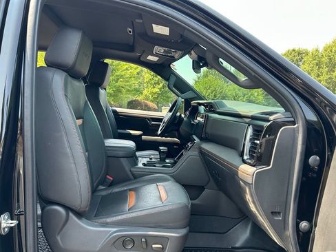 Used 2023 GMC Sierra 1500 AT4 w/ AT4 Premium Package AWD/4WD image 54