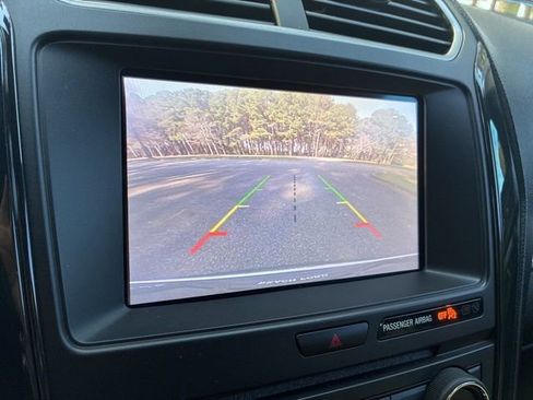 Used 2018 Ford Explorer XLT w/ Equipment Group 201A image 33