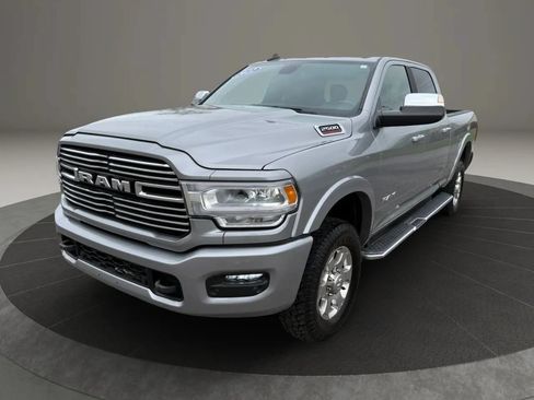 Used 2022 RAM 2500 Laramie AWD/4WD image 16