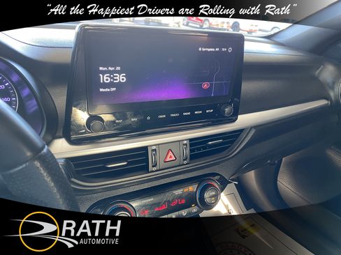 Used 2023 Kia Forte GT-Line image 14